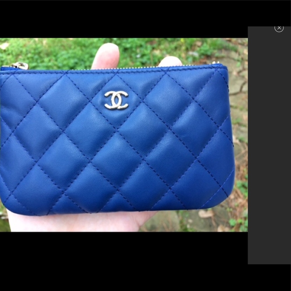 CHANEL O-Case